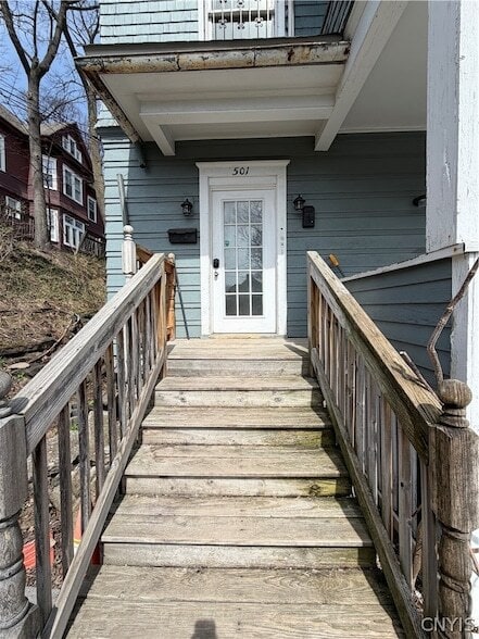 Building Photo - 501-501 Clarendon St