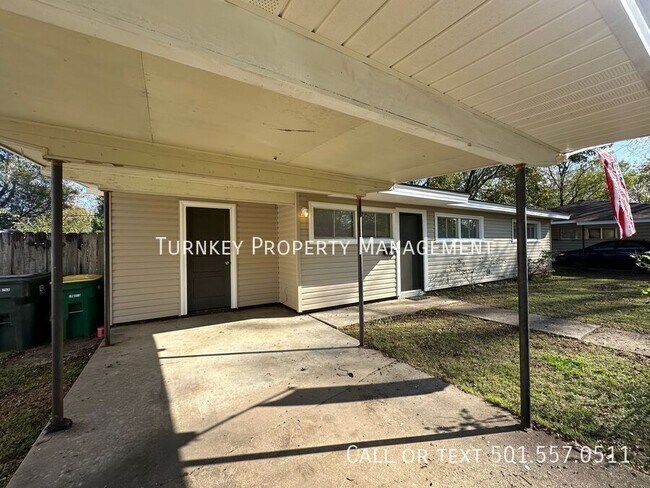 Building Photo - 27 Ivy Dr