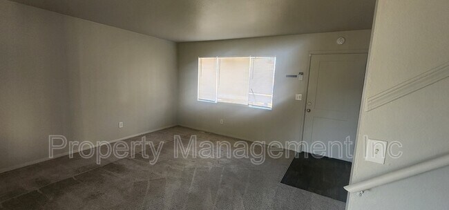Building Photo - 3459 Springnite Dr