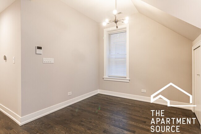 Foto del edificio - 2829 N Rockwell St