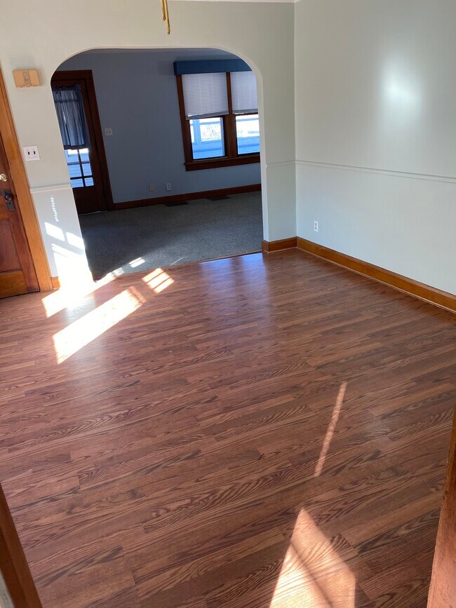 Building Photo - 491 Glessner Ave