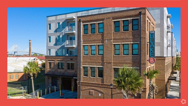 Building Photo - The Blake (Per Bed Lease)