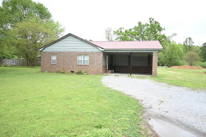 Primary Photo - 200 Shaw Ln