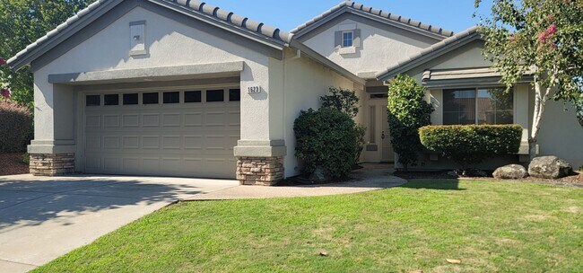 Foto del edificio - DEL WEBB 55+ Home For Rent!
