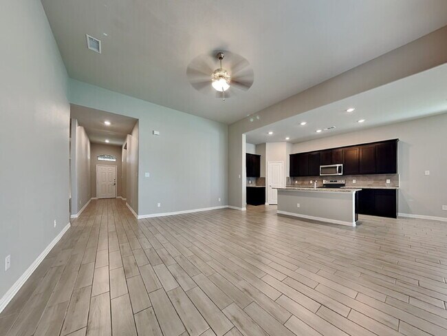 Building Photo - 277 Cisco Trl