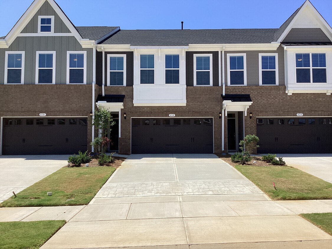 418 Foxtail Lily Drive