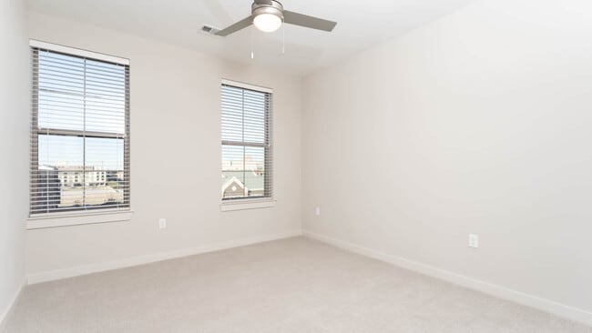 Bedroom - Remy