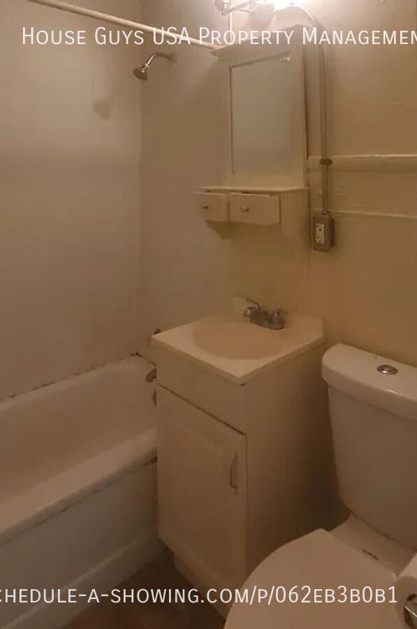 Foto del edificio - Charming 2 Bed, 1 Bath Home in Kansas City...