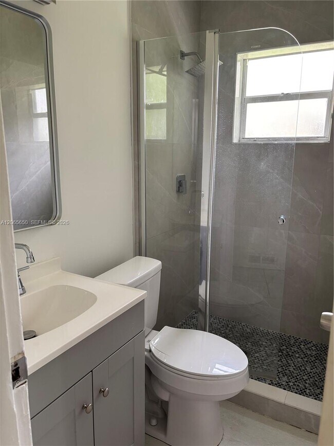 Foto del edificio - 6335 SW 21st St