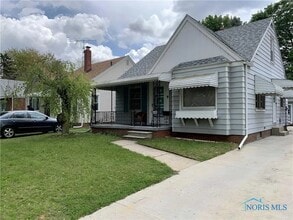 Building Photo - 4045 Nebraska Ave