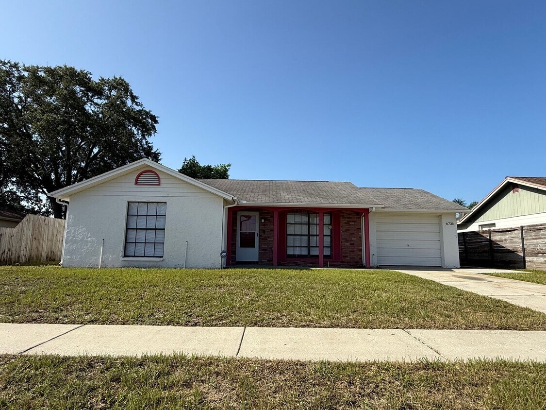 Foto principal - Single Family Home in Tanglewood Terrace