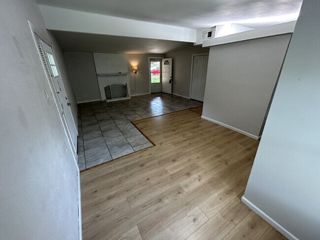 Foto del edificio - Newly updated property