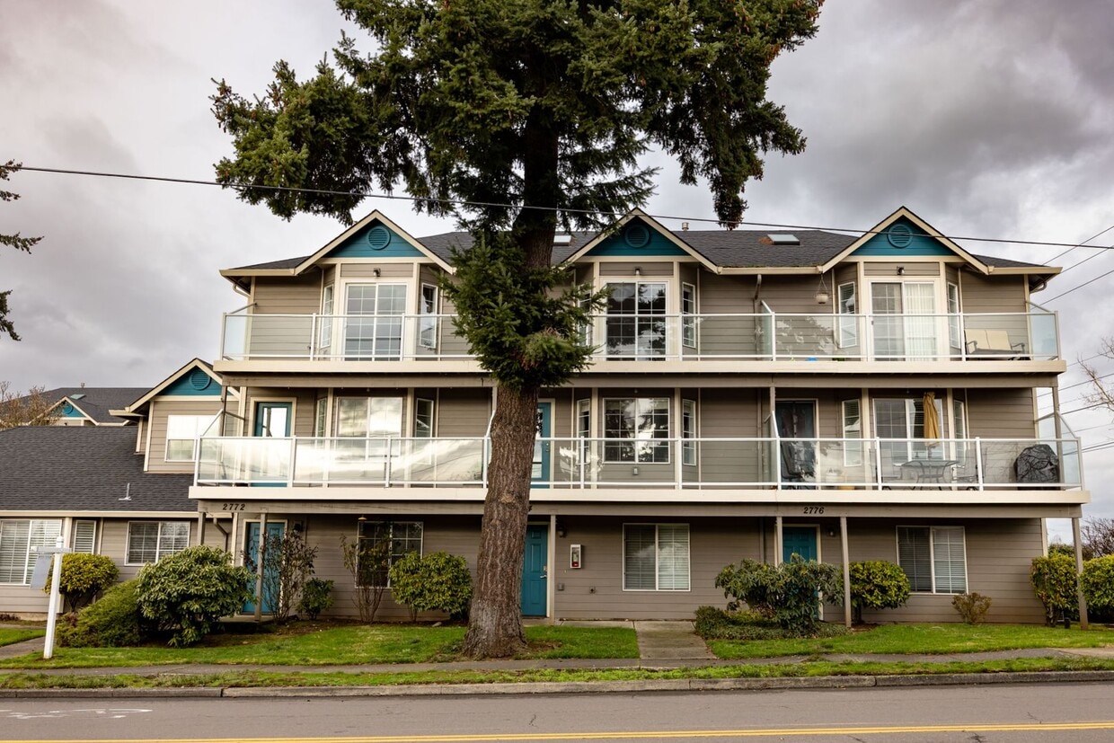 Two bedroom + Bonus room in Vancouver - View - Two bedroom + Bonus room in Vancouver - View