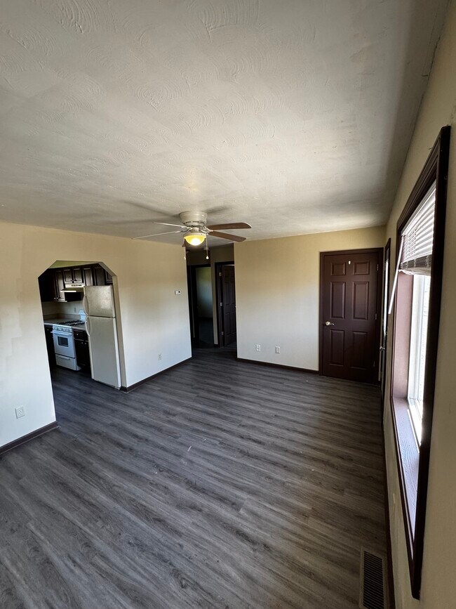 Building Photo - Oakwood