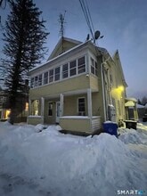 Building Photo - 53 Roosevelt Ave