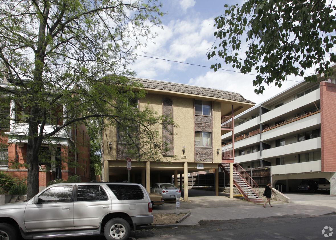 Building Photo - Winstead Arms