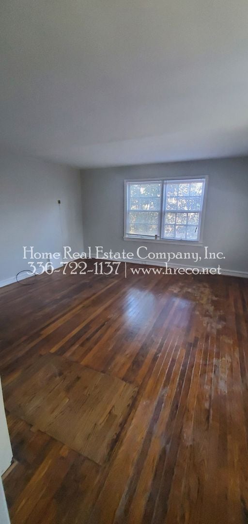 Building Photo - 421 E. 27th Street