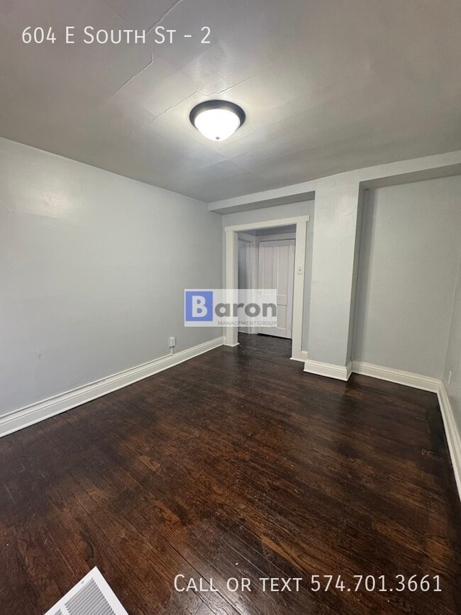 Building Photo - 604 E South St