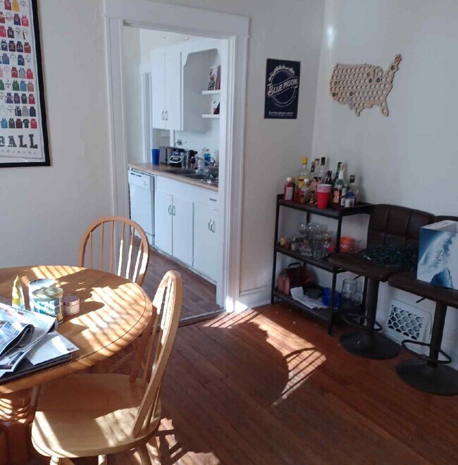 Foto del edificio - 233 S Franklin St