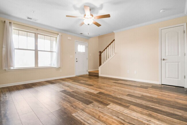 Foto del edificio - Pet Friendly Three Bedroom in Pleasant View!