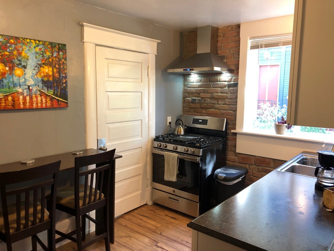 Foto principal - 518 Ralston St
