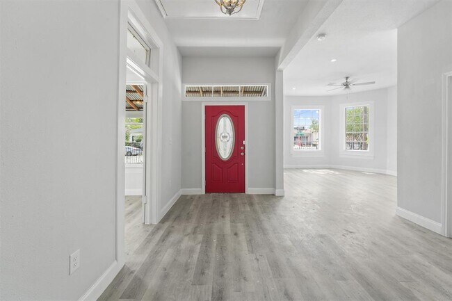 Foto del edificio - 2118 Common St