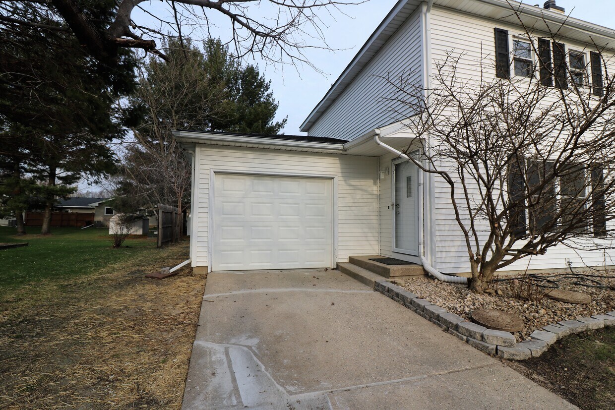 3209 Patty Ln, Middleton, WI 53562 House Rental in Middleton, WI