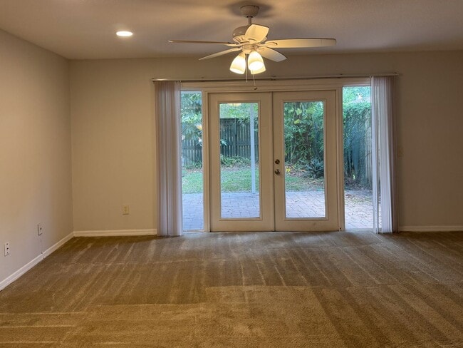 Building Photo - AVAILALBE OCTOBER! Two story Townhouse loc...