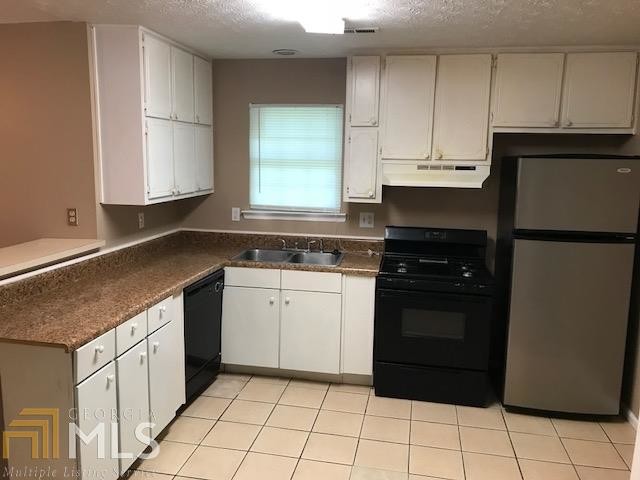 Building Photo - 2570 Teakwood Ln