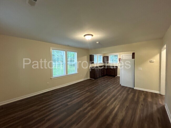 Foto del edificio - Five Points Home