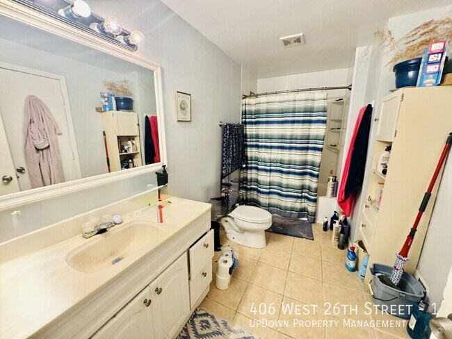 Foto del edificio - 406 W 26th St