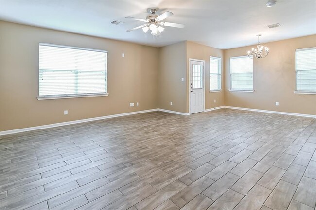 Building Photo - 13414 Southpoint Ln