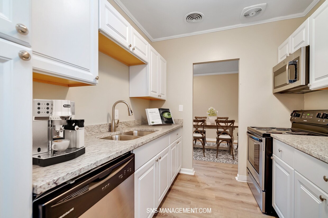 Amberley House Apartments - Apartments in Cincinnati, OH | Apartments.com