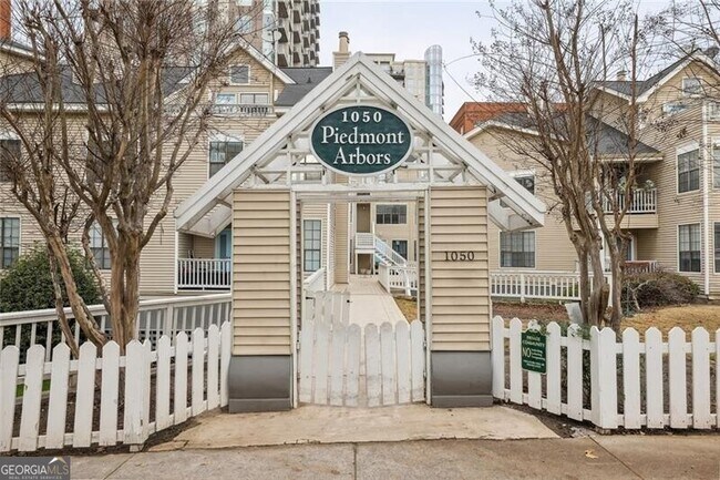 Foto del edificio - 1050 Piedmont Ave NE