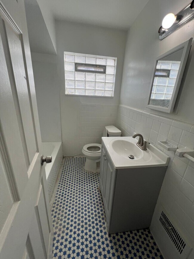 Foto del edificio - 10141 Roxbury St