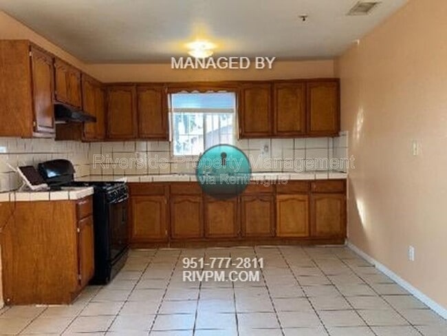 Foto del edificio - 7257 Wakefield Ct