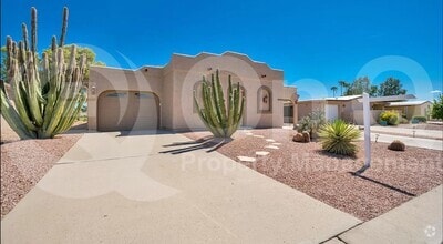 Building Photo - 8935 E Fairway Blvd