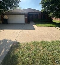 Building Photo - 3907 Littlerock Dr