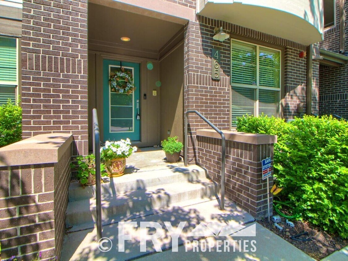 Foto principal - Multi-Level Townhome in the Heart of Belmar