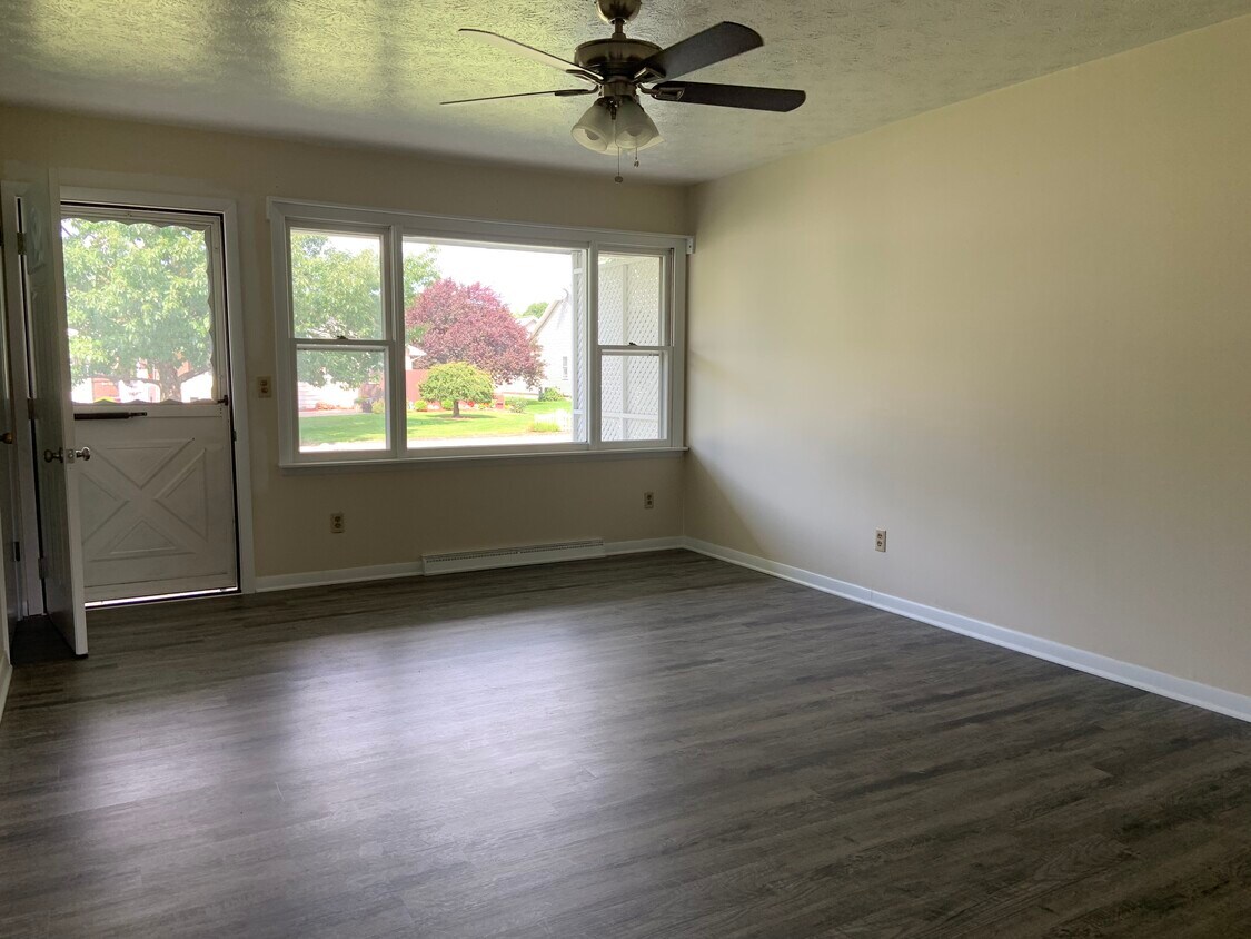 175 Washington St Unit 175, Sayre, PA 18840 Rentals in Sayre at 175