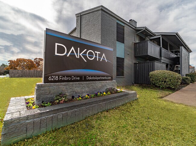 Foto del edificio - Dakota Apartments