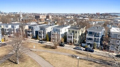 Building Photo - 60 Percival St