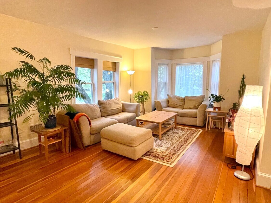 Primary Photo - 1 Fort Ave Terrace