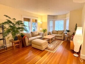 Building Photo - 1 Fort Ave Terrace