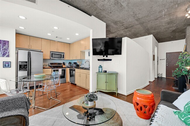 Foto del edificio - 5925 Almeda Rd