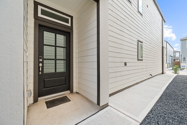 Building Photo - 3115 Skyrock Dr