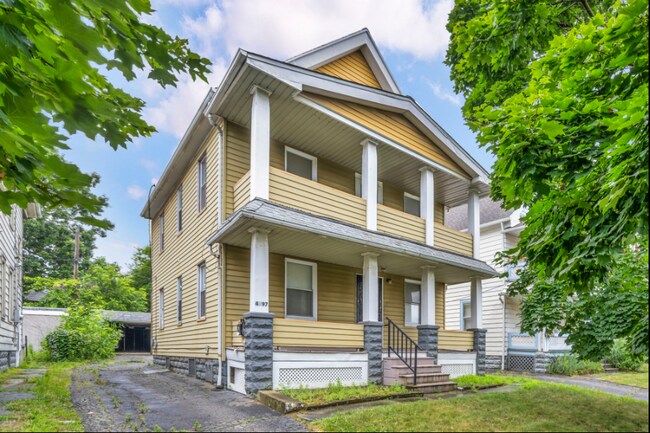 Building Photo - 4097 E 64th St