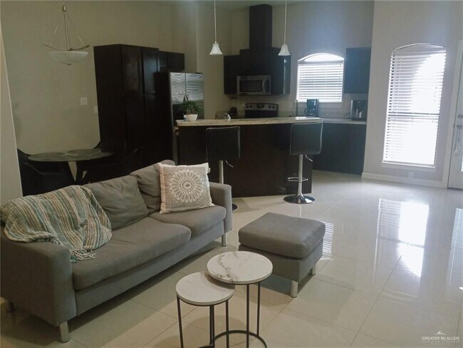 Foto del edificio - 2705 Mimosa St