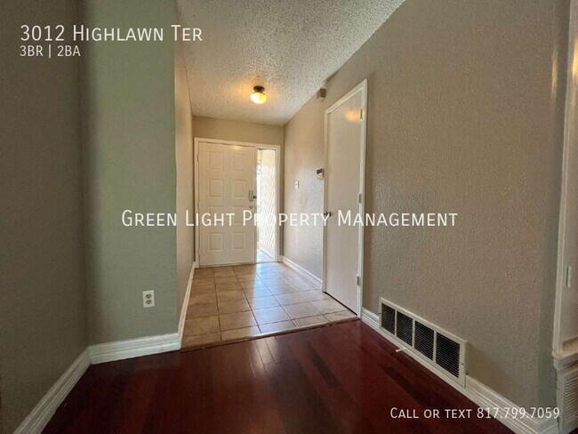 Foto del edificio - 3012 Highlawn Terrace