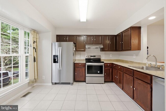 Foto del edificio - 4000 Sparrow House Ln